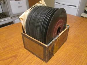 lot 89 image: (DLR) Assorted 45 RPM Records...