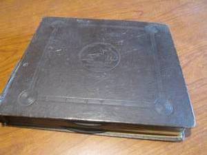 lot 123 image: (DLR) Antique Victor Talking Machine Record Album Full of Victor Talking Machine Records and Others