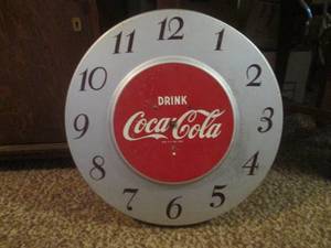 lot 132 image: (DLR) Vintage Metal Coca-Cola Clock Face 18 1950s