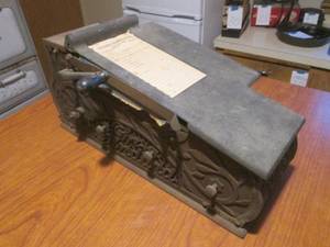 lot 137 image: (DLR) Antique The Standard Receipt Machine by The Standard Register Company