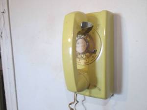 lot 151 image: (DLR) Vintage Western Electric Wall Telephone