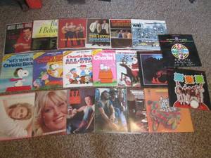 lot 164 image: (DLR) Assorted Vintage Records