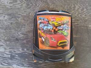lot 48 image: Matchbox 100 car suitcase