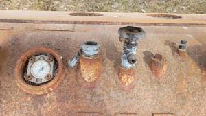 lot 138 image: Propane Tanks (107LBS.)