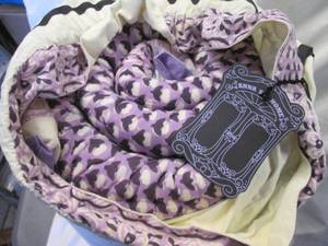 lot 15 image: Multi Lavender Anna Sui Garden Bud Dorm Set