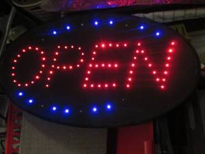 lot 79 image: Super Nifty Individual little DOT style LED Open sign