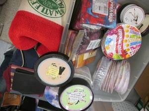 lot 318 image: Large assortment of disposable eat-ware as well as decorative lady humor plates