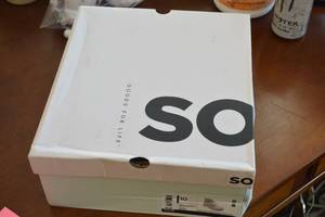lot 102 image: White Dragonfruit Womens Shoe Size 10