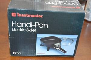 lot 125 image: Toastmaster Hand-Pain Electric Skillet