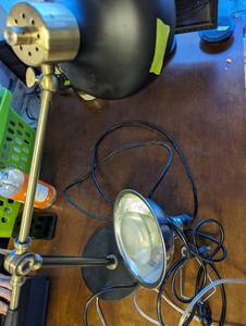 lot 258 image: 2 Lamps - Desk Lamp & Clamp Lamp