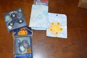 lot 180 image: Star Wars Art Sleeve  Fidget Spinners  Smart Case