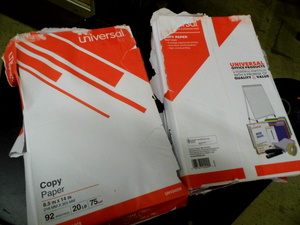 lot 23 image: 2 Open reams of Universal legal size copy paper