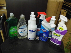 lot 78 image: Lot of assorted household Cleaning supplies