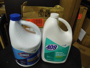 lot 87 image: 2- gallon jugs of bleach and 409 Disinfectant cleaners