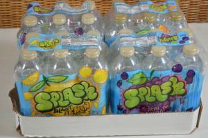 lot 33 image: Flat of Splash Blast Flavored Water Variety Pack