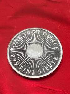 lot 23 image: 1oz .999 Silver Round