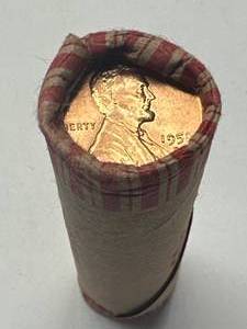 lot 49 image: Roll of Unsearched Wheat Pennies