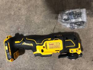 DEWALT ATOMIC 20V MAX Cordless Brushless Oscillating Multi Tool (Tool Only) Customer Returns See Pictures