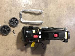 Husky 8G 150 PSI Hotdog Air Compressor     Customer Returns See Pictures
