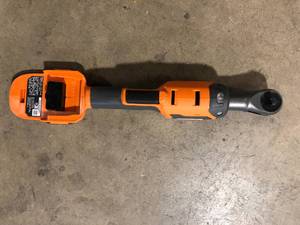 RIDGID 18V Brushless Cordless 38 in. Ratchet (Tool Only)    Customer Returns See Pictures