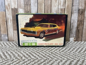 lot 27 image: 1968 Chevrolet SS 427 Customizing Kit