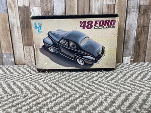 lot 24 image: 1948 Ford Coupe