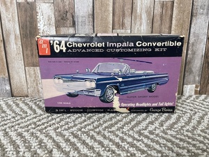 lot 138 image: 1964 Chevrolet Impala Convertible