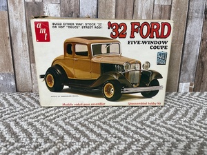 lot 159 image: 1932 Ford Five-Window Coupe