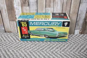 lot 137 image: 1965 Mercury Hardtop 3 in 1 Customizing Kit