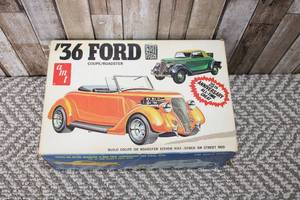 lot 139 image: 1936 Ford CoupeRoadster