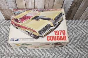 lot 146 image: 1970 Cougar