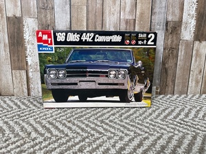 lot 182 image: 1966 Olds 442 Convertible