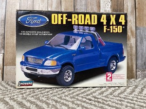 lot 213 image: Ford F-150 Off-Road 4x4