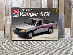 lot 214 image: 1993 Ford Ranger STX