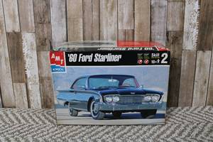 lot 130 image: 1960 Ford Starliner
