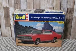 lot 102 image: 1967 Dodge Charger 426 Hemi 2 n 1