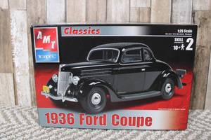 lot 119 image: 1963 Ford Coupe