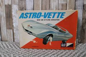 lot 162 image: Astro-Vette New GM Styling Sensation
