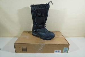 lot 117 image: Baffin Impact Winter Boots - Mens 12