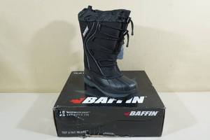 lot 118 image: Baffin Icefield Winter Boots - Womens 8