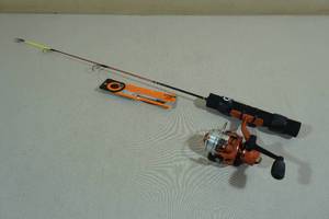 lot 129 image: NEW Celsius Chill Factor Ice Rod and Reel