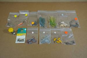 lot 132 image: Assorted Ice Fishing Tackle
