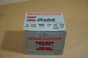 lot 190 image: 25 Winchester Super-X 10 Gauge 3-12 Magnum Steel BBB Shot Shotshells