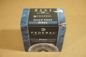 lot 206 image: 25 Federal Speed Shok 12 Gauge 3 Steel 4 Shot Shotshells