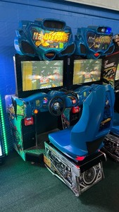 lot 15 image: H2Overdrive Arcade Game by Raw Thrills