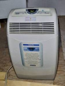 lot 99 image: Delonghi Portable Air Conditioner, PACCT90