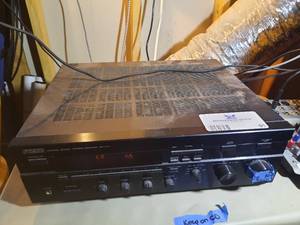lot 91 image: Yamaha, RX-777,  Natural Sound Stereo Receiver Digital AMFMCJ