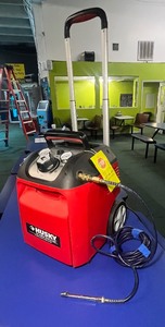lot 65 image: Husky Portable 1.5-Gallon oil-free air compressor, 135 PSI, 41214.