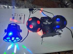 lot 229 image: Chauvet DJ Mushroom plug-and-play ADJ Roto Balls Tri LED Strobe (2) Froggys Frog Receiver Sets