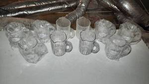 lot 206 image: 60 oz pitchers